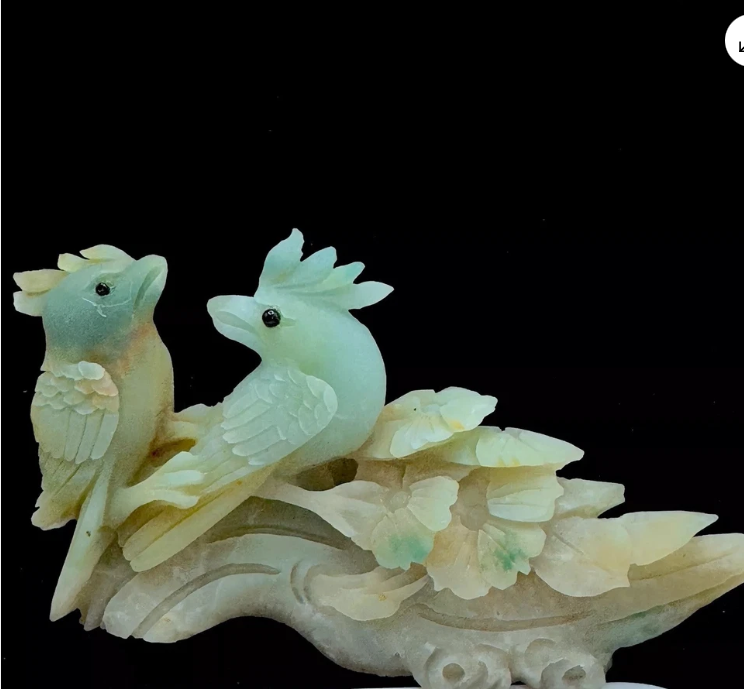 Natural quartz crystal mineral hand-carved bird gift Reiki collection restoration