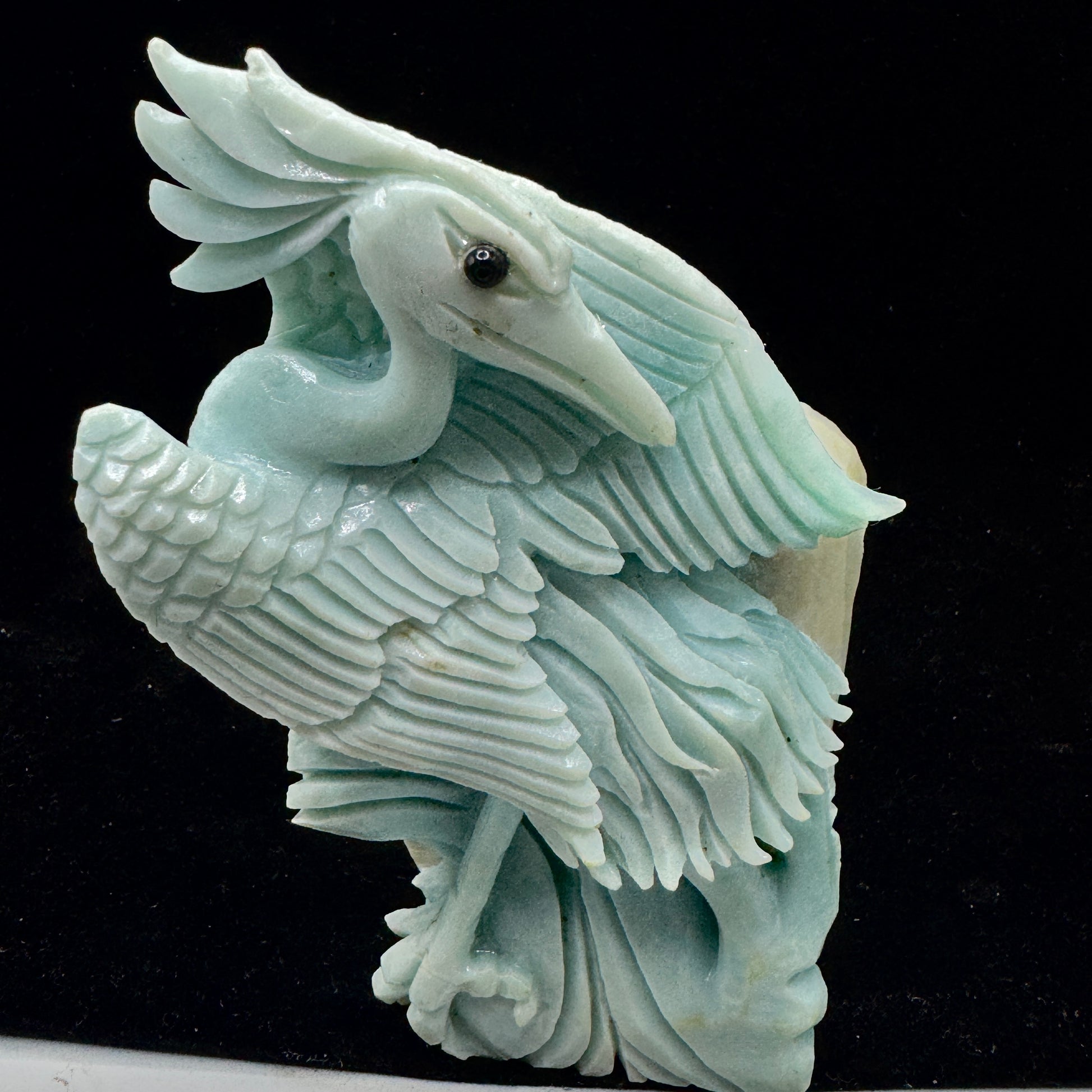 The sculpture presented as a perfect gift for fostering hope and honest expression.
