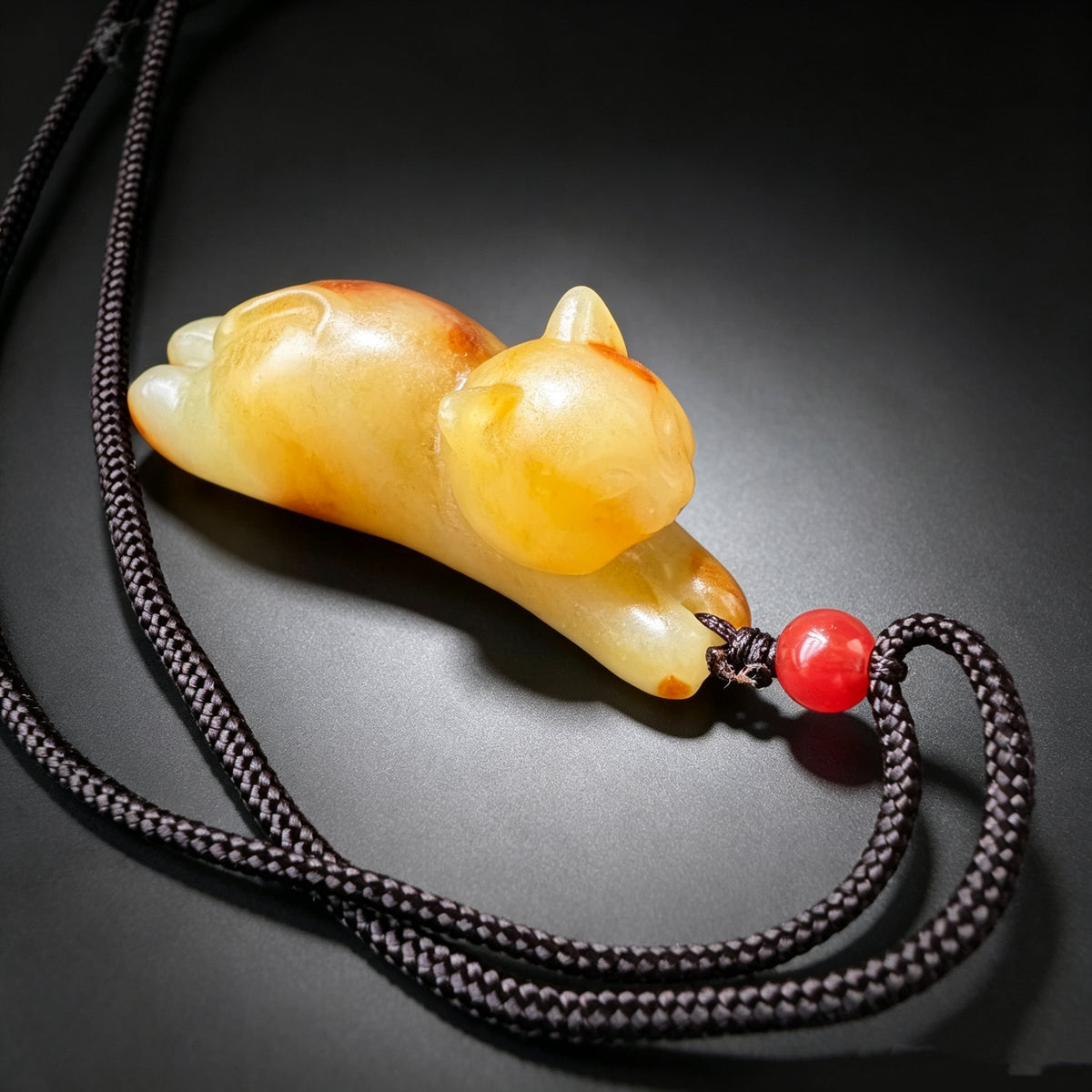 Natural Jade Carved Resting Cat Pendant Necklace Gemstone Animal Jewelry