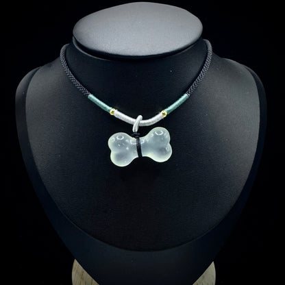 Energy purification jade necklace display, used for daily energy protection and cleansing.